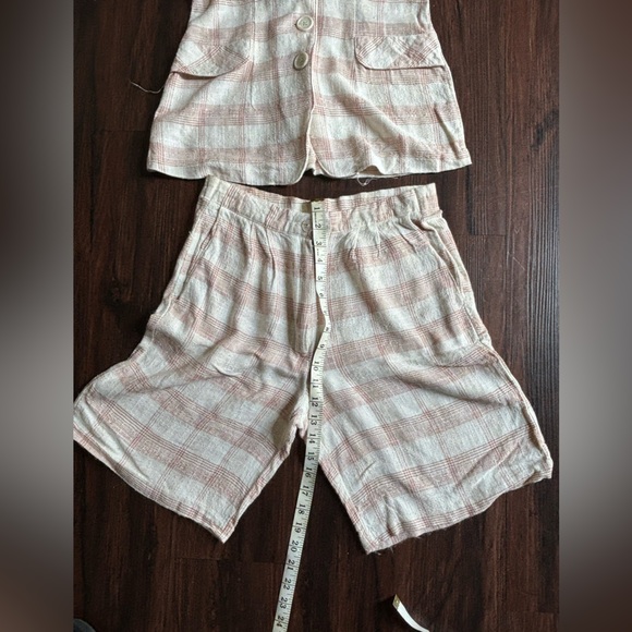 Top Season Sets Stripe top and Bottom shorts. - Picture 3 of 9